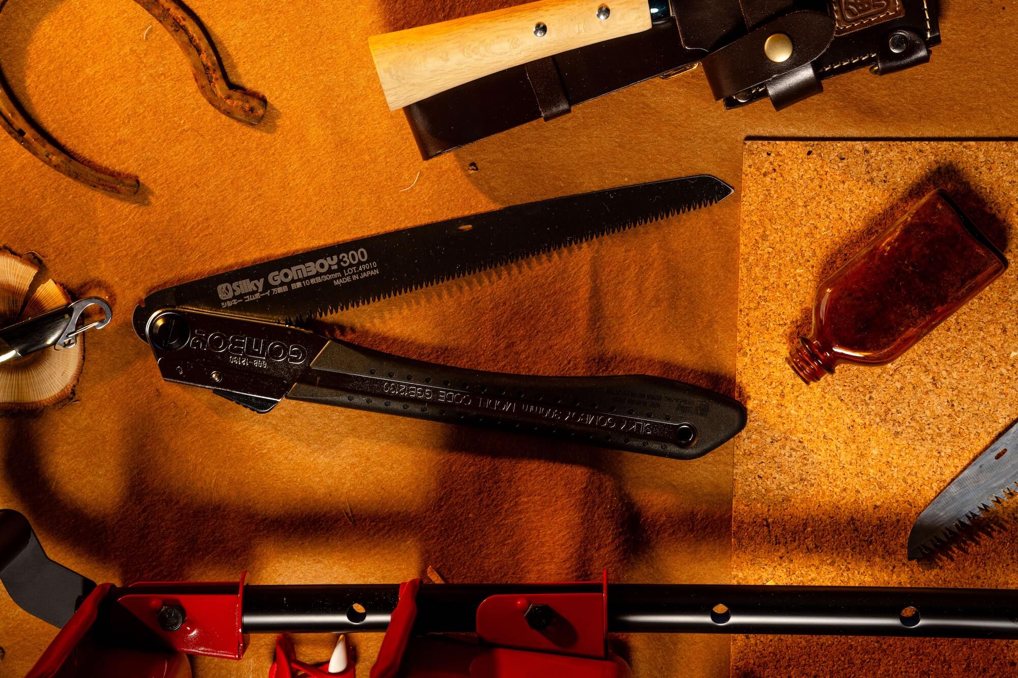 Scie d'élagage pliable professionnelle à dents affûtées manche noir