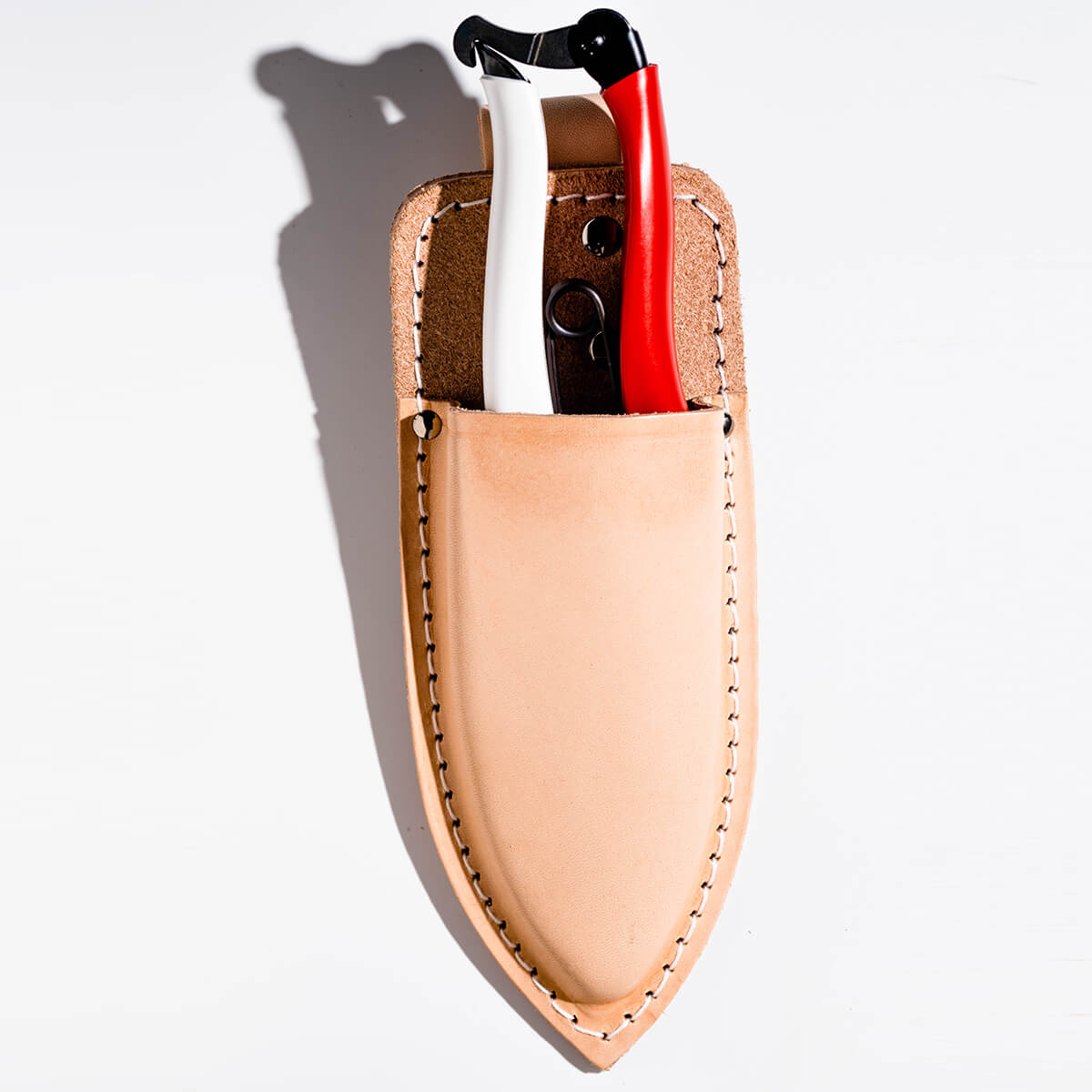 Étui en cuir pour sécateur de jardin